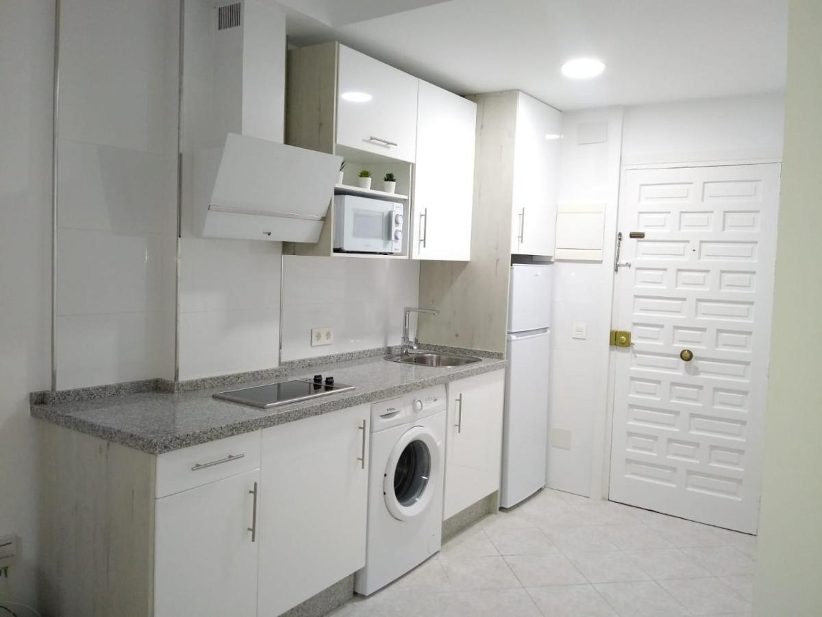 Benalsuite Estudio, Piscina Y Playa En Benalbeach, Benalmadena Exterior photo