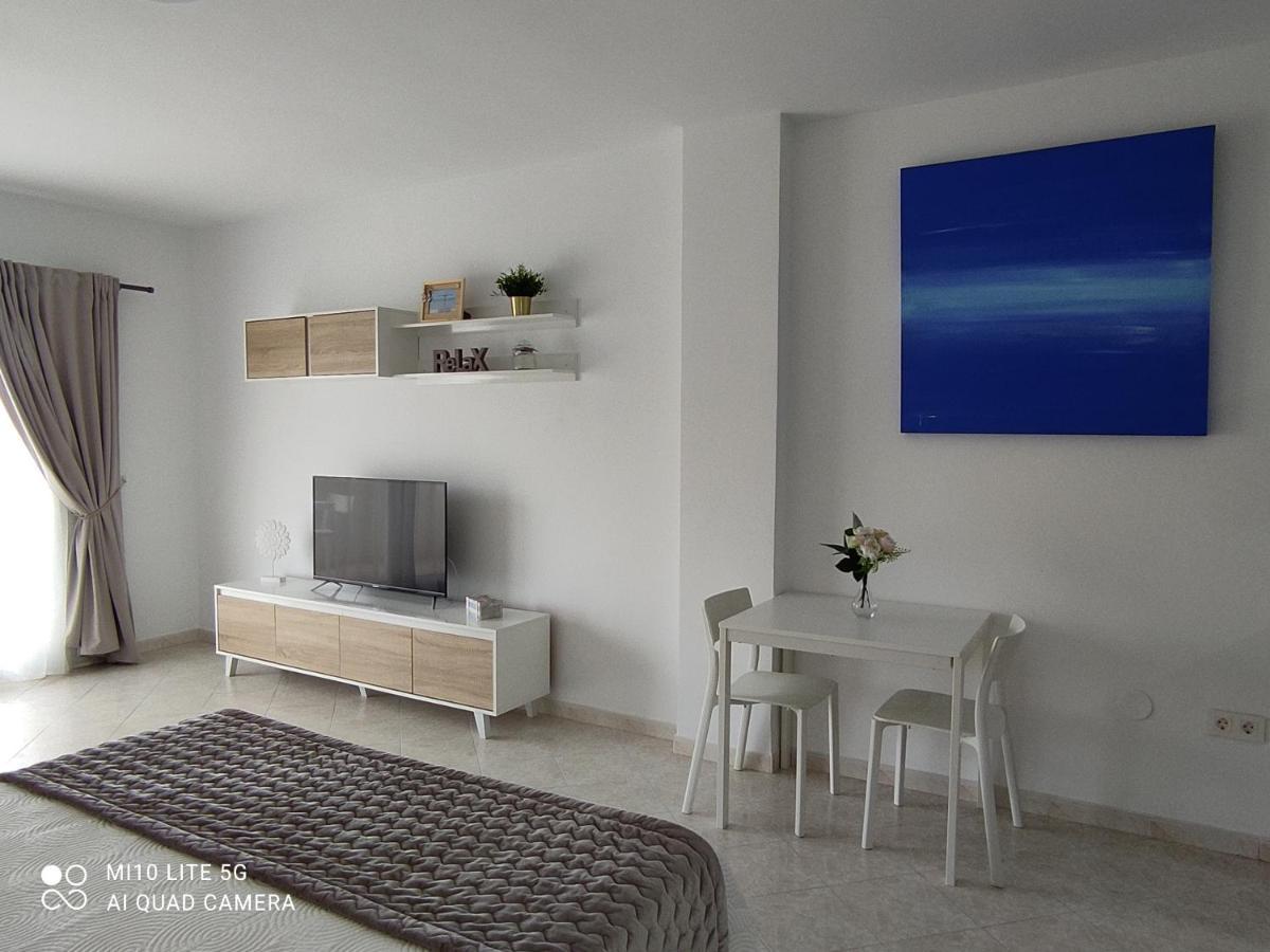 Benalsuite Estudio, Piscina Y Playa En Benalbeach, Benalmadena Exterior photo