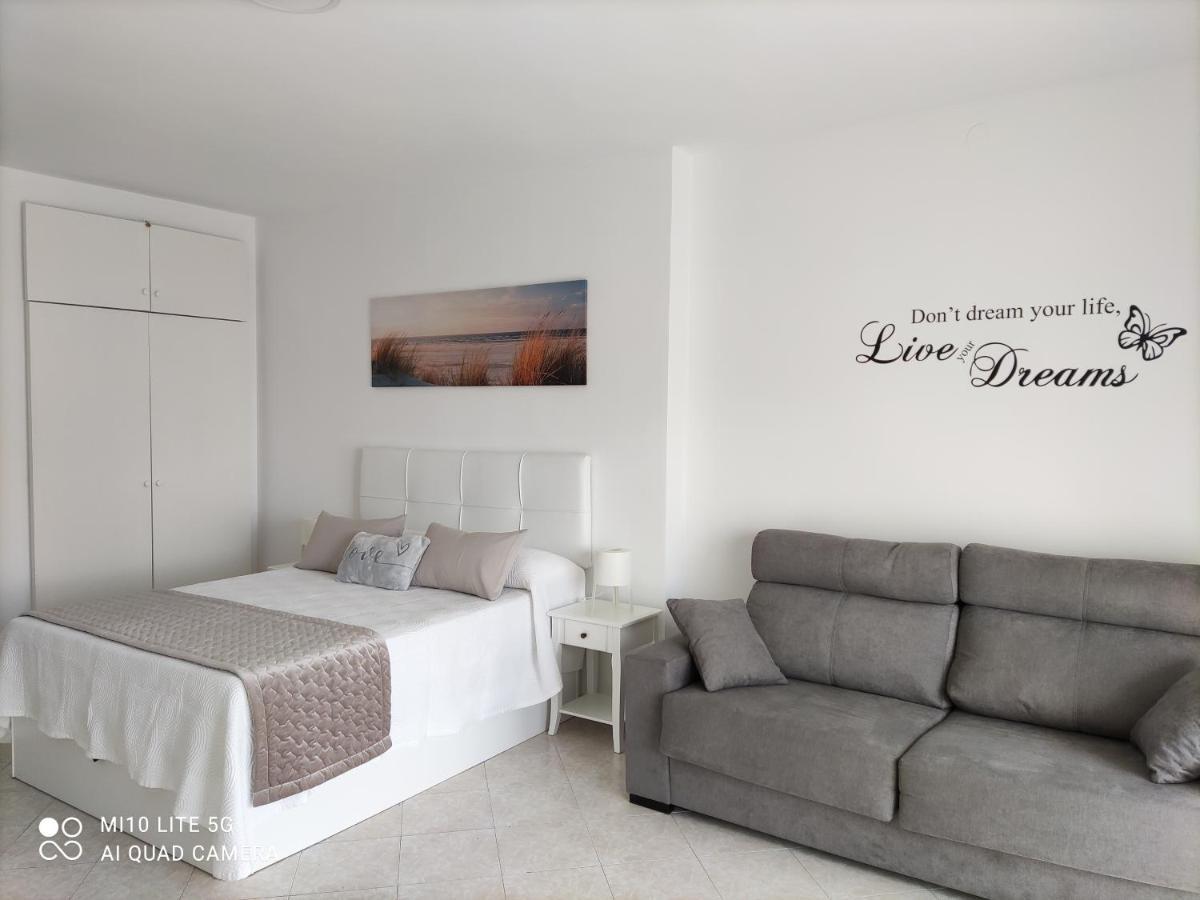 Benalsuite Estudio, Piscina Y Playa En Benalbeach, Benalmadena Exterior photo